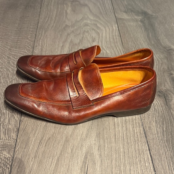 Magnanni men’s loafers size 9.5